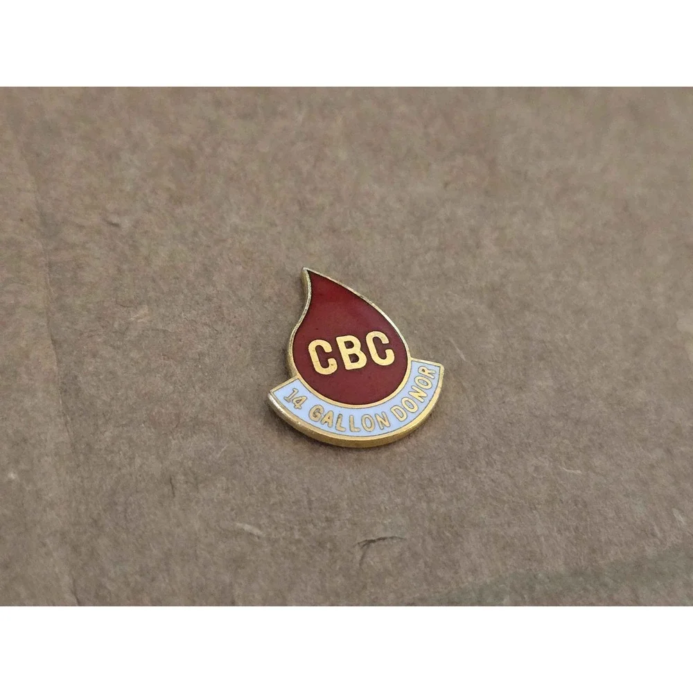 Vintage CBC Community Blood Center 14 Gallon Donor Lapel Vest Hat Pin H29